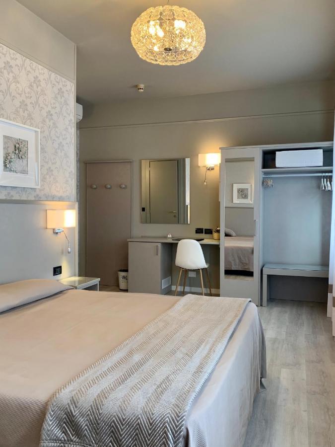 Hotel La Pace San Mauro Torinese Buitenkant foto