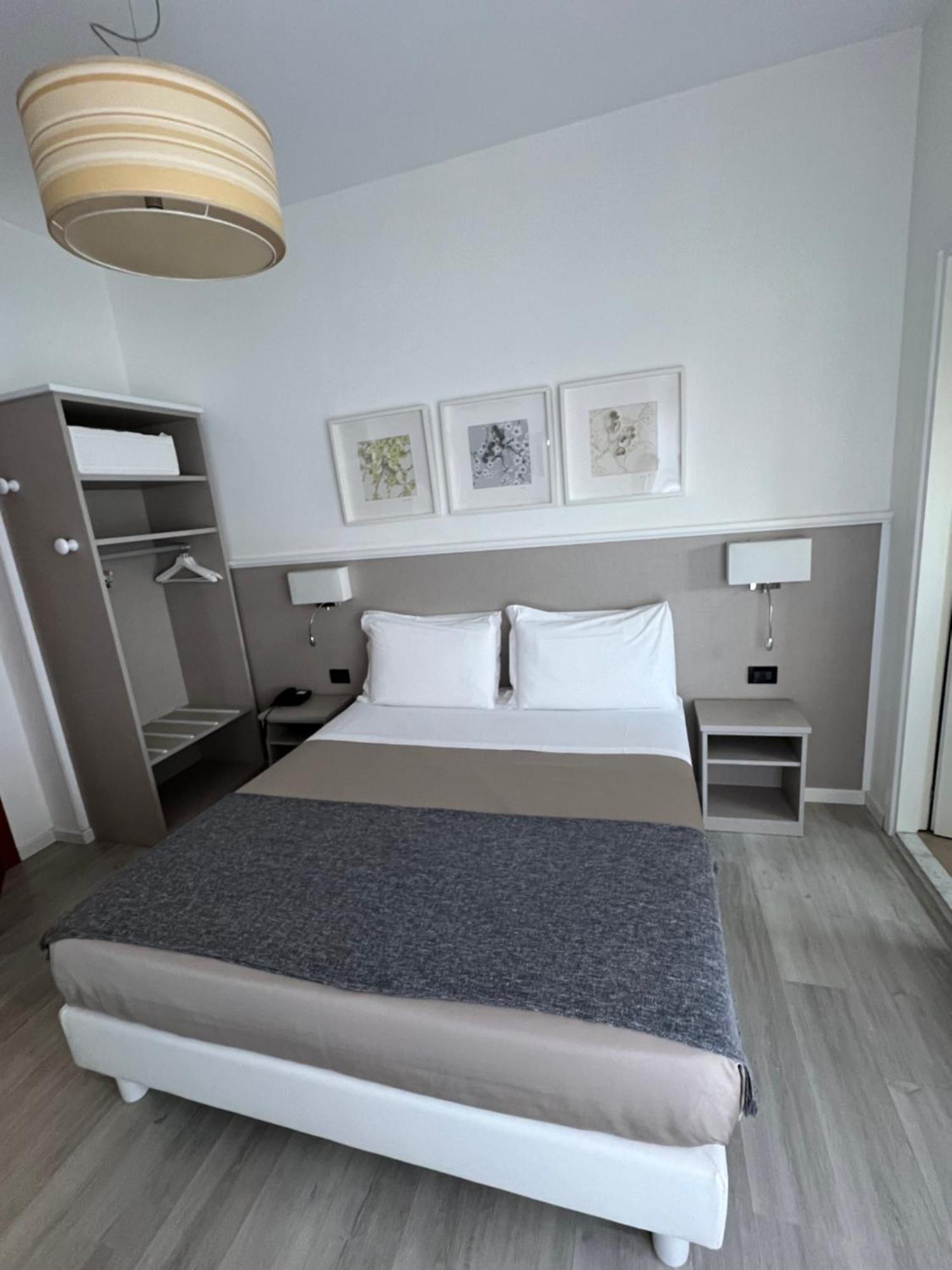 Hotel La Pace San Mauro Torinese Buitenkant foto