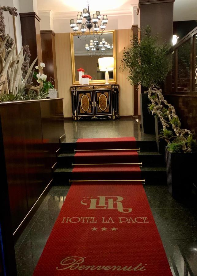 Hotel La Pace San Mauro Torinese Buitenkant foto